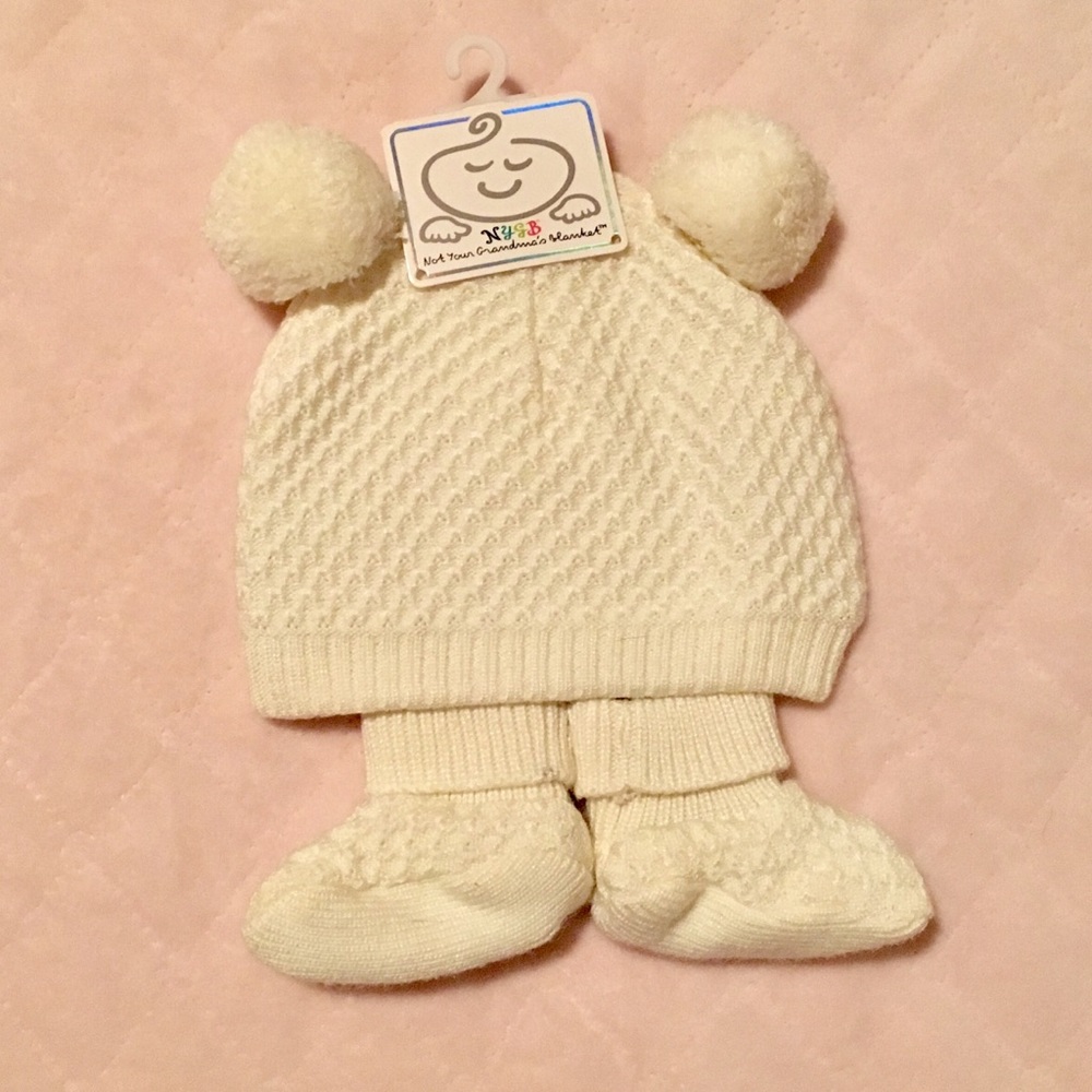 Hat and Booty Set brand new